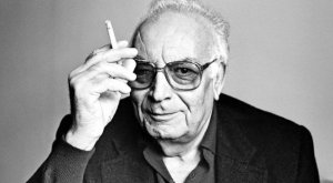 El escritor Yaşar Kemal